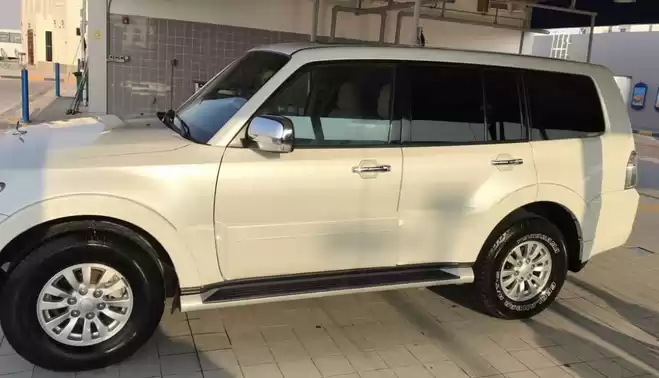 مستعملة Mitsubishi Pajero للبيع في الدوحة #5672 - 1  صورة 